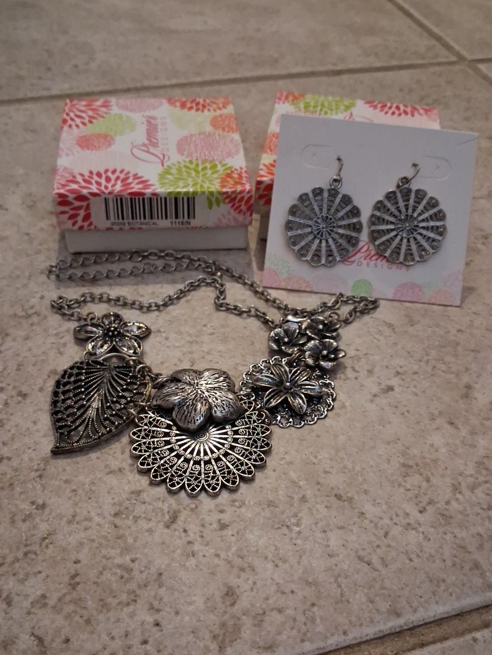 Premier Jewelry - Botanical necklace and earrings set
